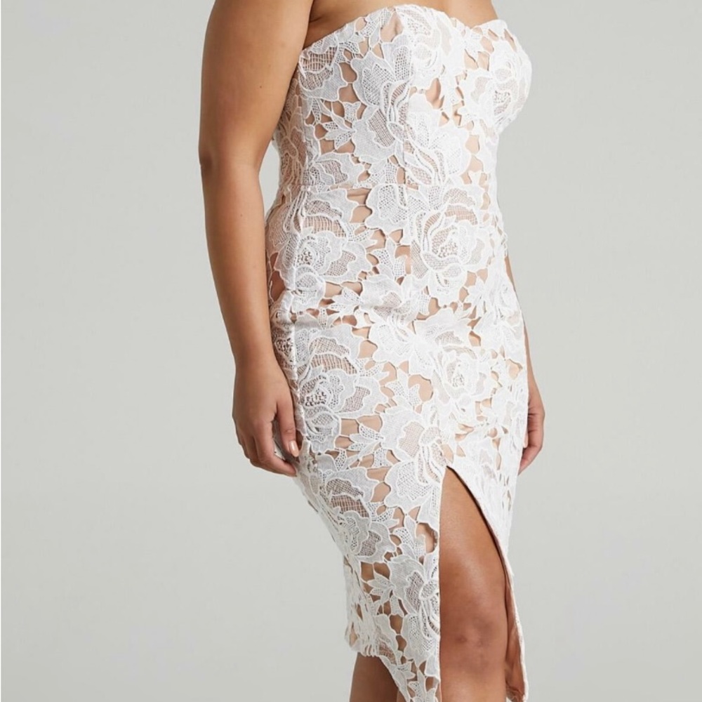 Lace midi dress